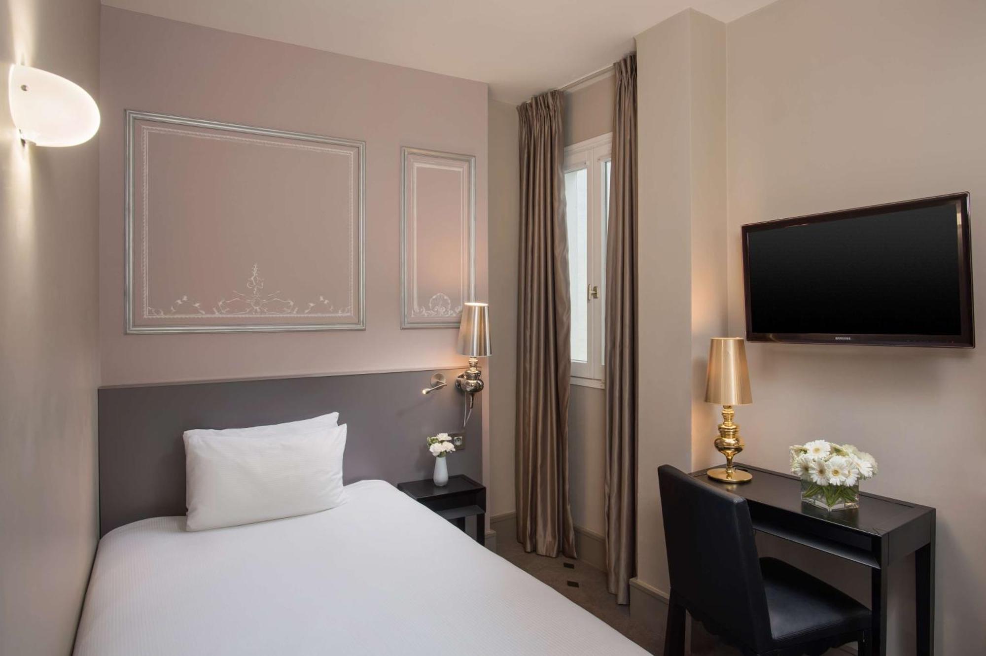 Nh Paris Champs-Elysees Exterior foto